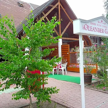 Oleander Oda ve Kahvaltı *
