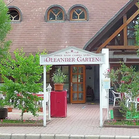 Oleander Oda ve Kahvaltı Siofok