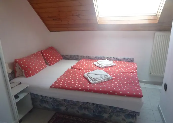 Oleander Nocleg ze śniadaniem *